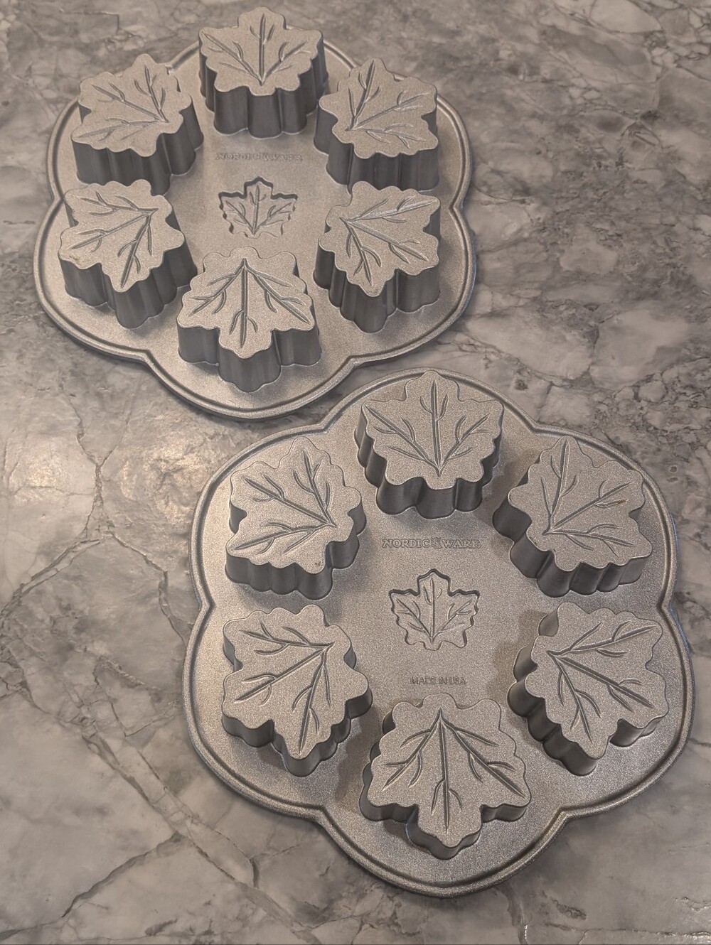2 Nordic Ware Maple Leaf Muffin Fall Pan 6 Cups